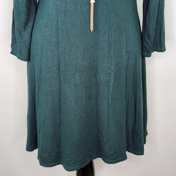 Forever Rose Green Fit & Flare Mini Dress with Removable Gold Necklace Size XL - Picture 3 of 10